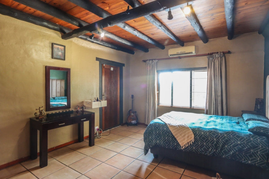 4 Bedroom Property for Sale in Amanzimtoti KwaZulu-Natal