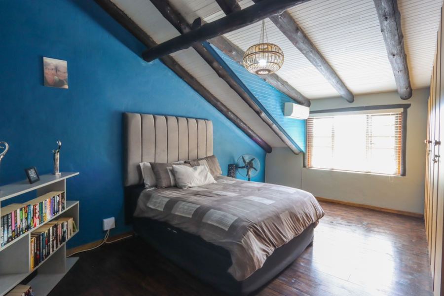 4 Bedroom Property for Sale in Amanzimtoti KwaZulu-Natal