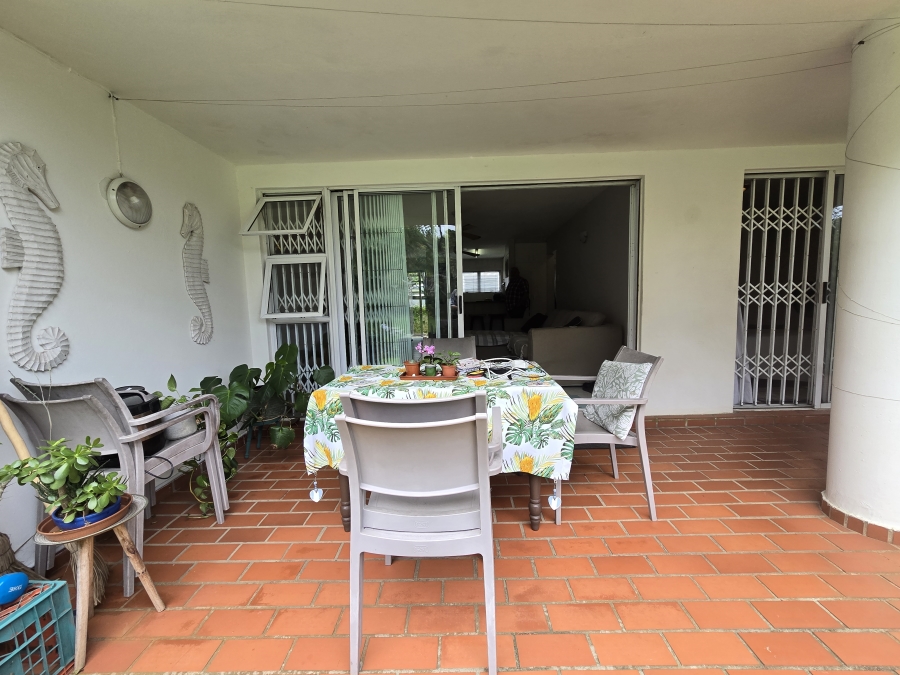 To Let 2 Bedroom Property for Rent in Shakas Rock KwaZulu-Natal