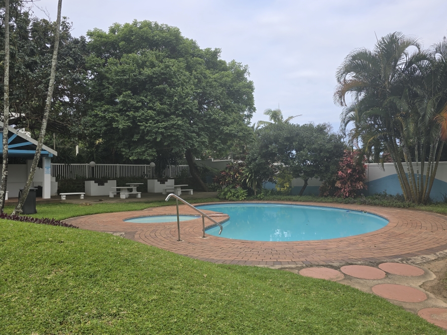 To Let 2 Bedroom Property for Rent in Shakas Rock KwaZulu-Natal