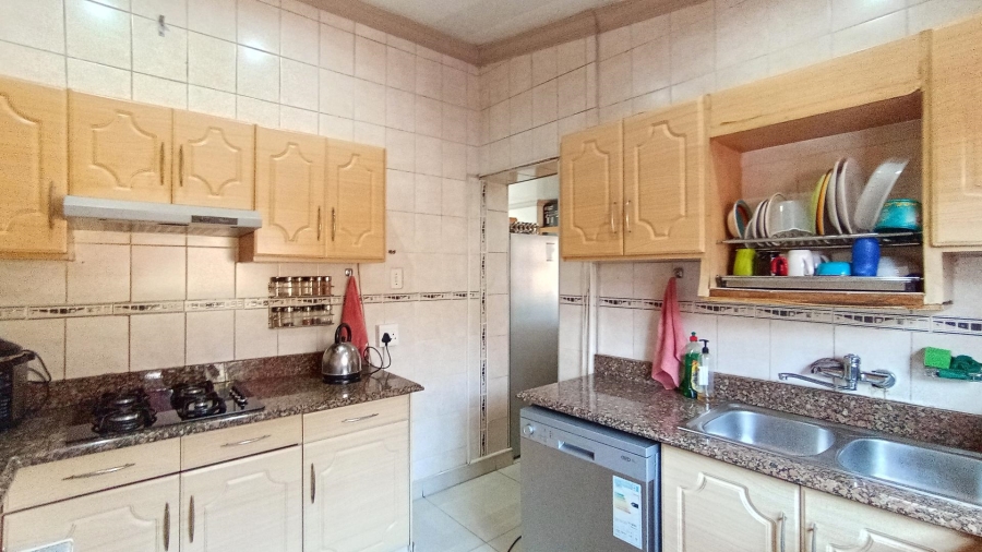 5 Bedroom Property for Sale in Orient Heights KwaZulu-Natal