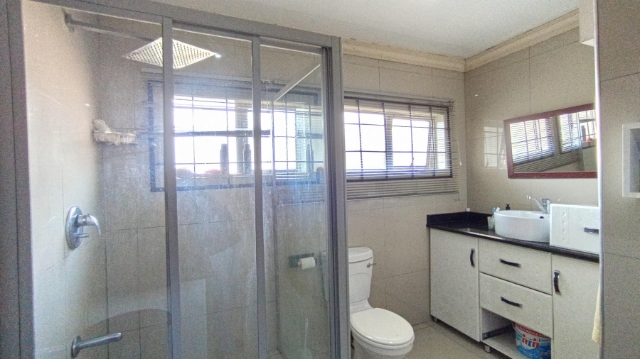 5 Bedroom Property for Sale in Orient Heights KwaZulu-Natal