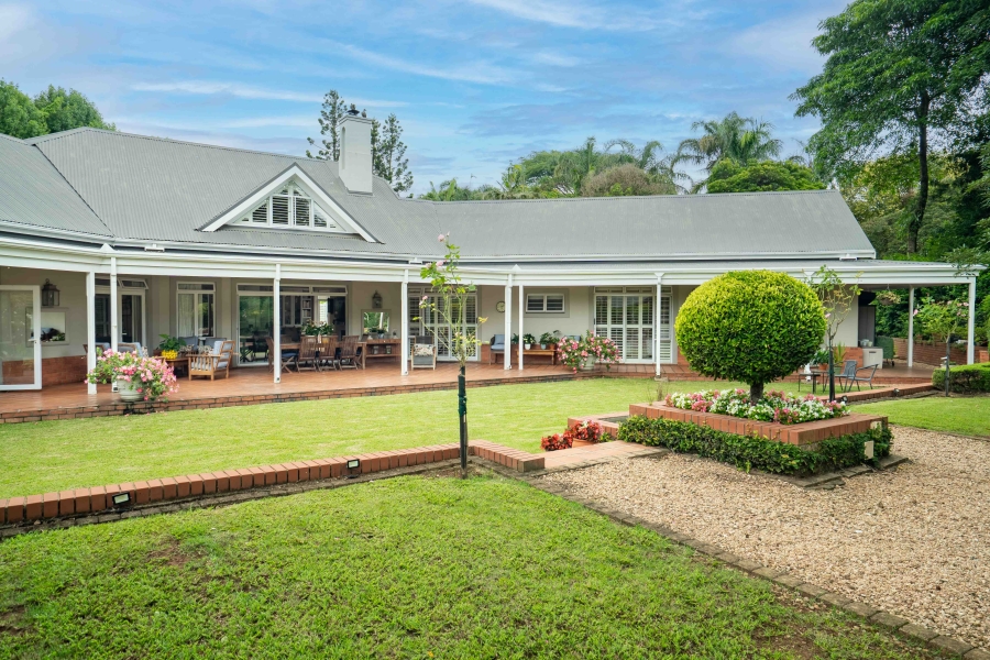 4 Bedroom Property for Sale in Kloof KwaZulu-Natal