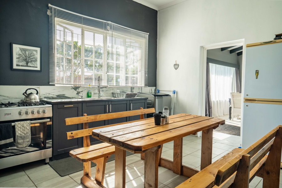 6 Bedroom Property for Sale in Lower Illovo KwaZulu-Natal