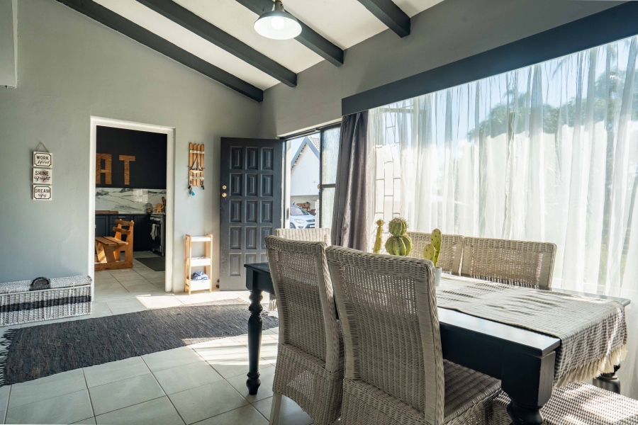 6 Bedroom Property for Sale in Lower Illovo KwaZulu-Natal