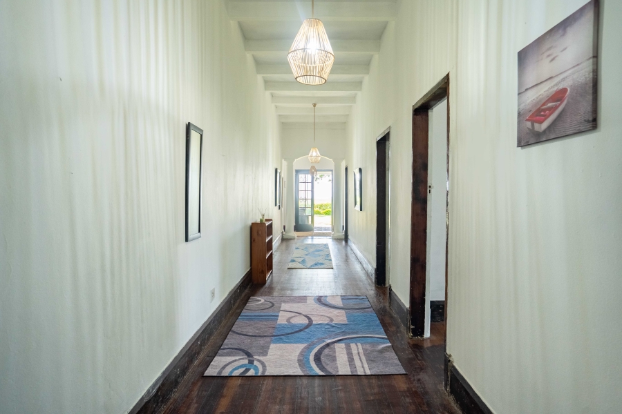 6 Bedroom Property for Sale in Lower Illovo KwaZulu-Natal