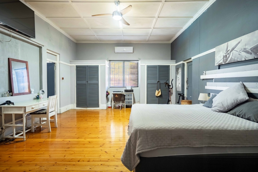 6 Bedroom Property for Sale in Lower Illovo KwaZulu-Natal