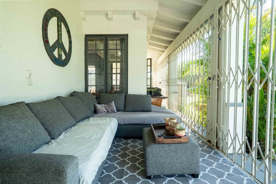 6 Bedroom Property for Sale in Lower Illovo KwaZulu-Natal