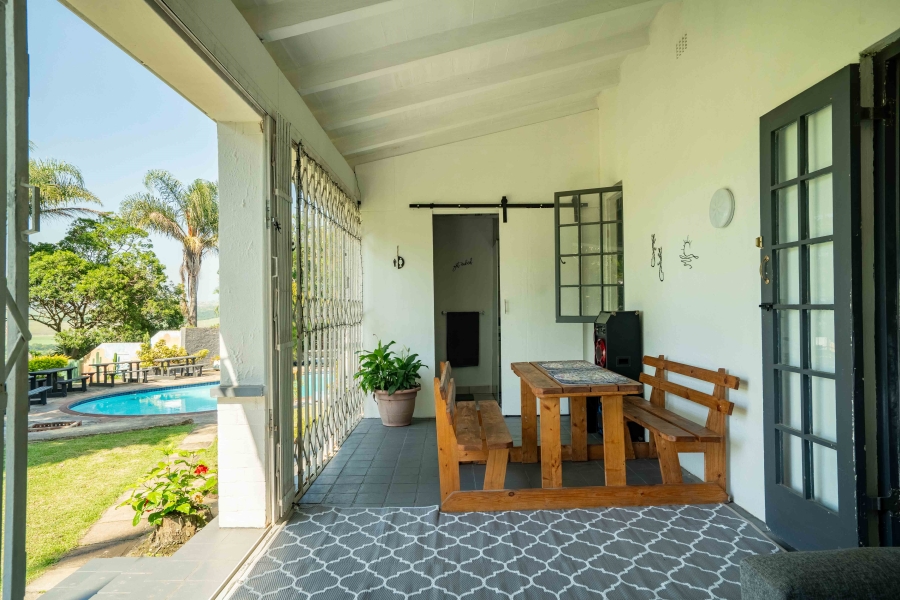 6 Bedroom Property for Sale in Lower Illovo KwaZulu-Natal