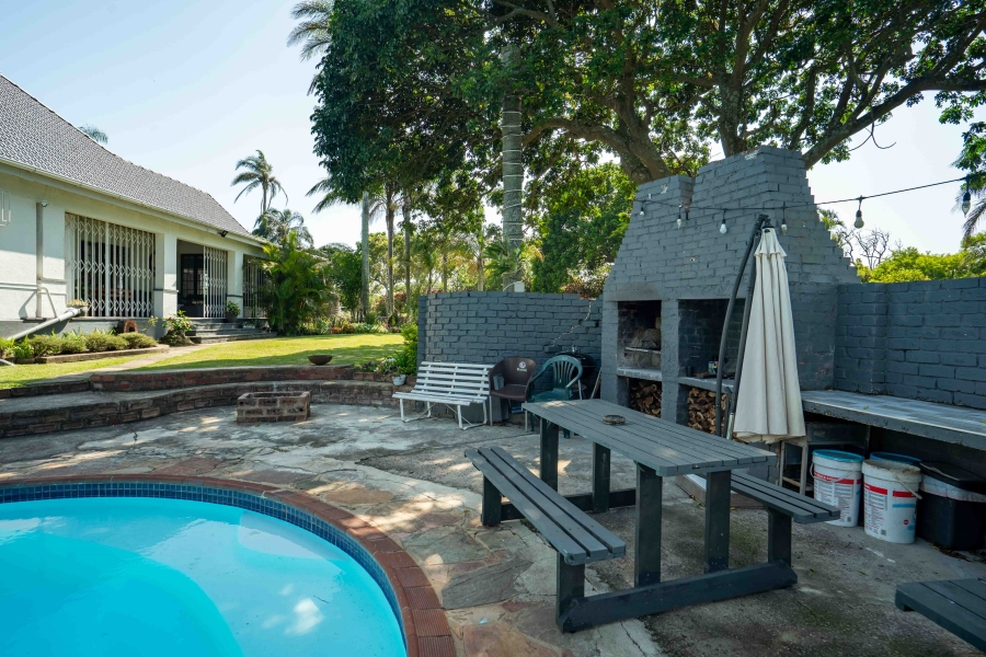 6 Bedroom Property for Sale in Lower Illovo KwaZulu-Natal