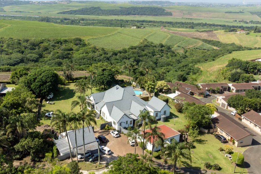 6 Bedroom Property for Sale in Lower Illovo KwaZulu-Natal