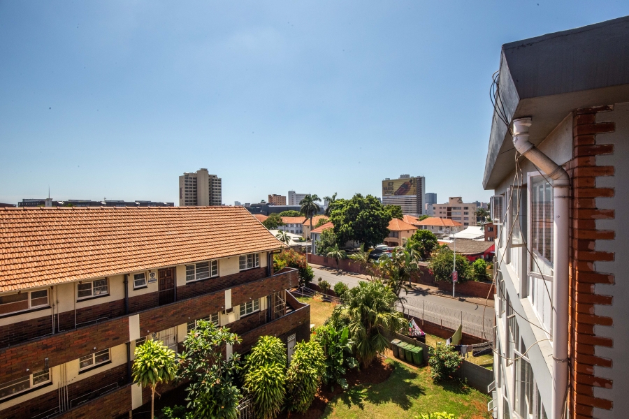 2 Bedroom Property for Sale in Glenwood KwaZulu-Natal