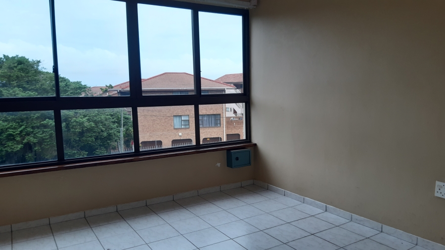 To Let 2 Bedroom Property for Rent in Amanzimtoti KwaZulu-Natal