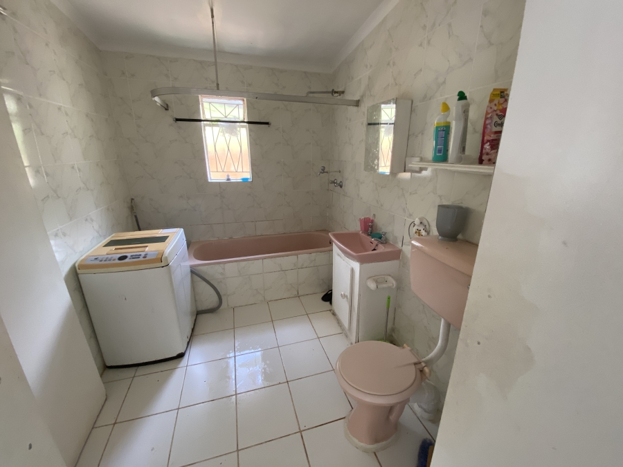 To Let 1 Bedroom Property for Rent in Athlone KwaZulu-Natal