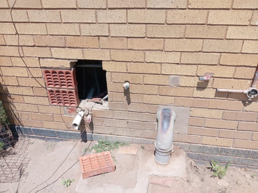 3 Bedroom Property for Sale in Newcastle Rural KwaZulu-Natal