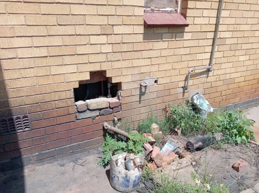 3 Bedroom Property for Sale in Newcastle Rural KwaZulu-Natal