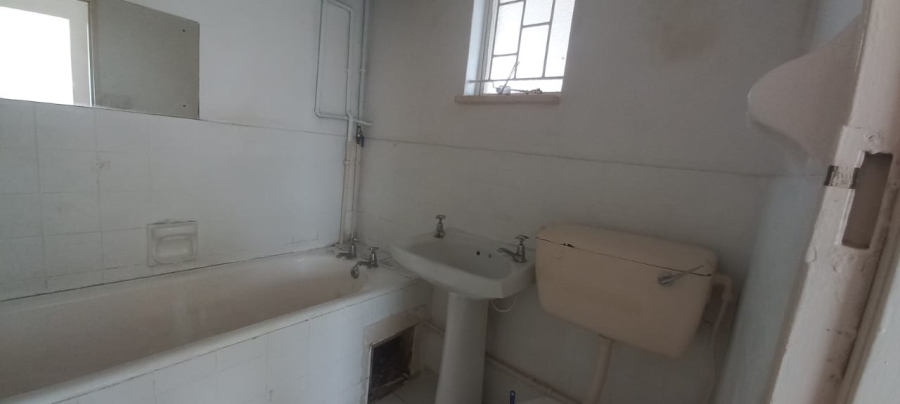 To Let 1 Bedroom Property for Rent in Essenwood KwaZulu-Natal