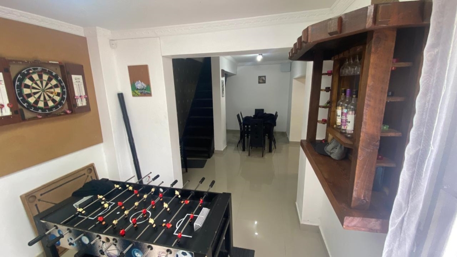 4 Bedroom Property for Sale in Glenmore KwaZulu-Natal