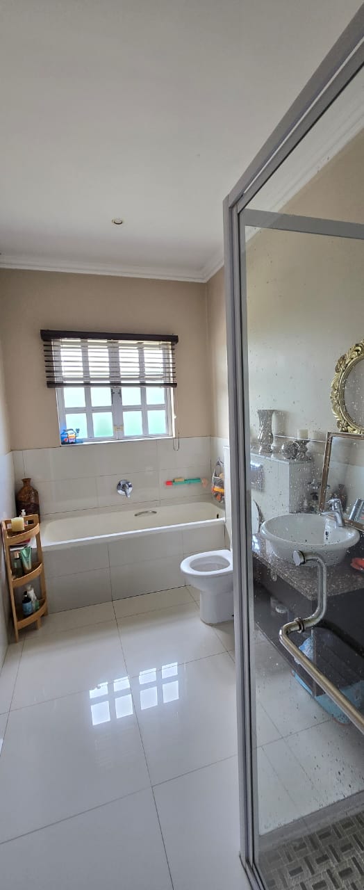 To Let 3 Bedroom Property for Rent in Edgemount Estate KwaZulu-Natal