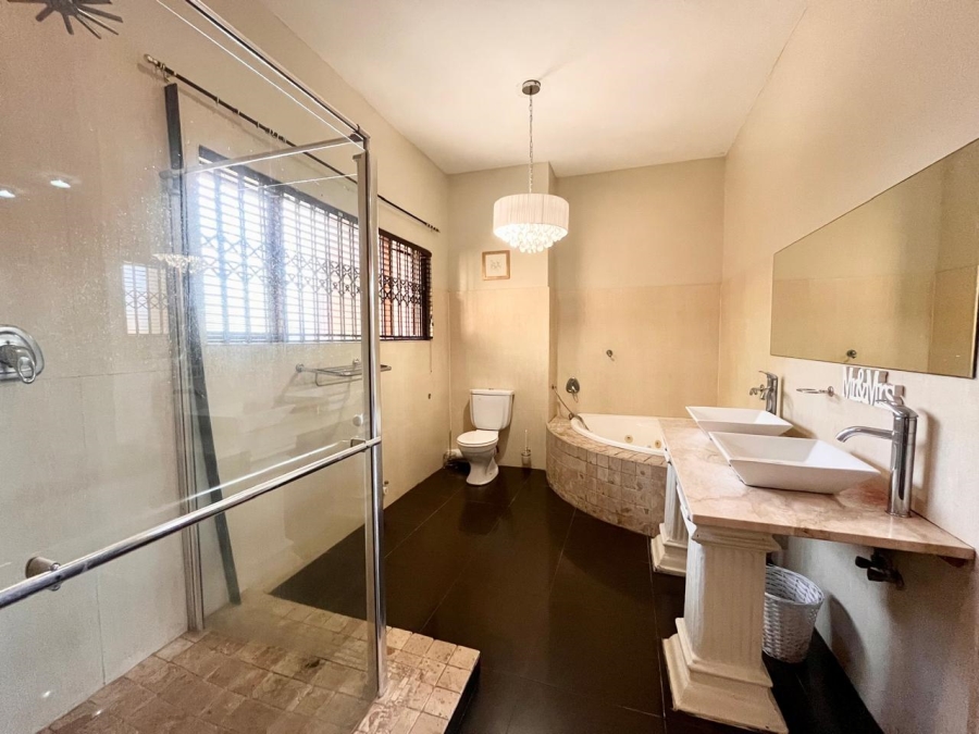 To Let 5 Bedroom Property for Rent in Ballito Central KwaZulu-Natal