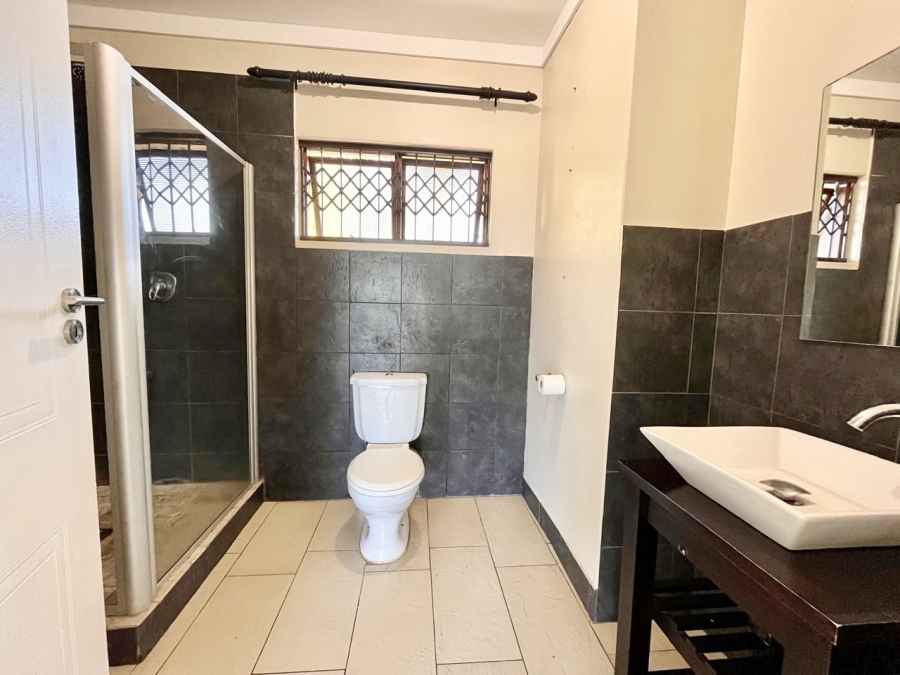To Let 5 Bedroom Property for Rent in Ballito Central KwaZulu-Natal