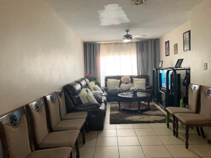 2 Bedroom Property for Sale in Empangeni Central KwaZulu-Natal