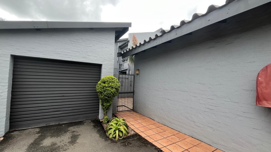 3 Bedroom Property for Sale in Meer En See KwaZulu-Natal