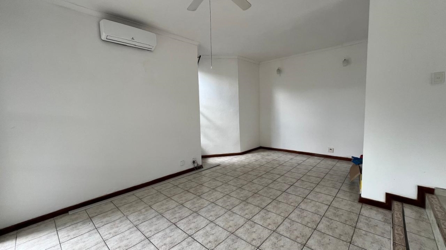 3 Bedroom Property for Sale in Meer En See KwaZulu-Natal