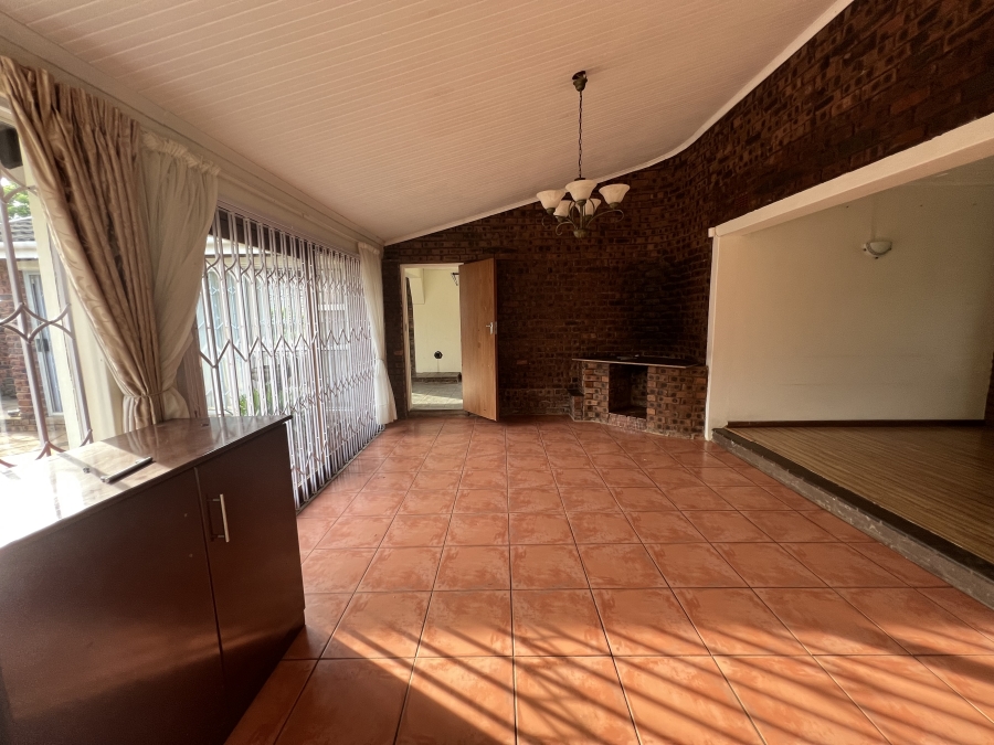 To Let 3 Bedroom Property for Rent in Greendale KwaZulu-Natal