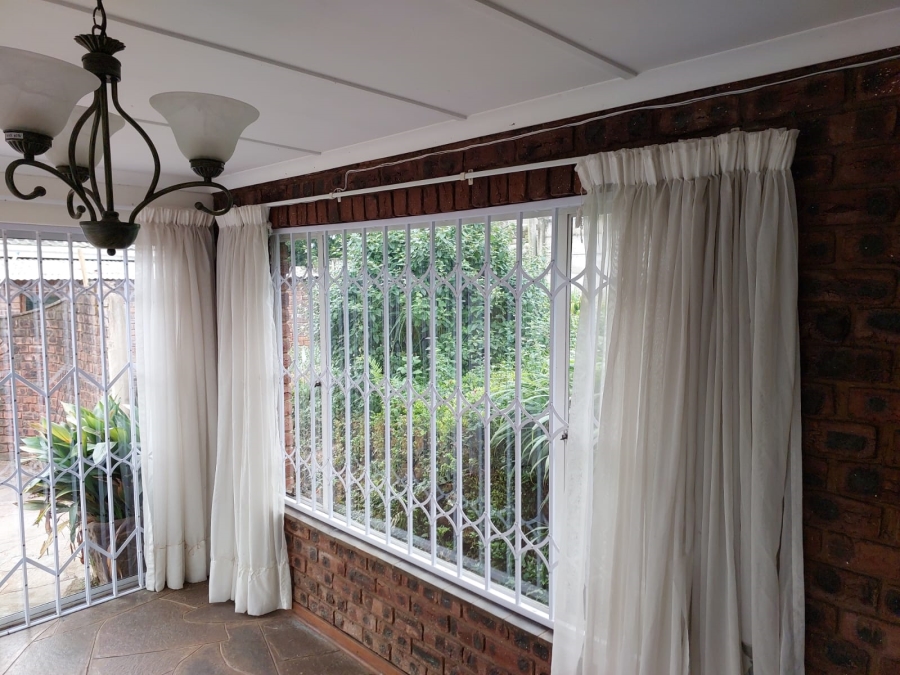 To Let 3 Bedroom Property for Rent in Greendale KwaZulu-Natal