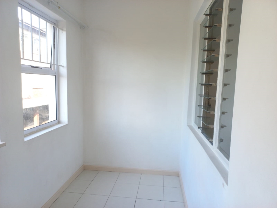 To Let 0 Bedroom Property for Rent in Essenwood KwaZulu-Natal