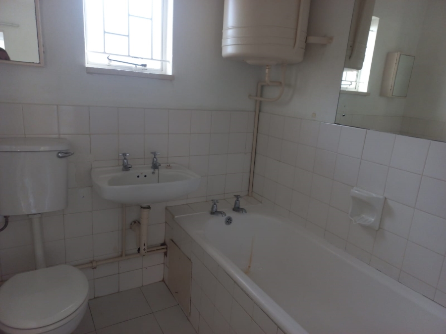 To Let 0 Bedroom Property for Rent in Essenwood KwaZulu-Natal