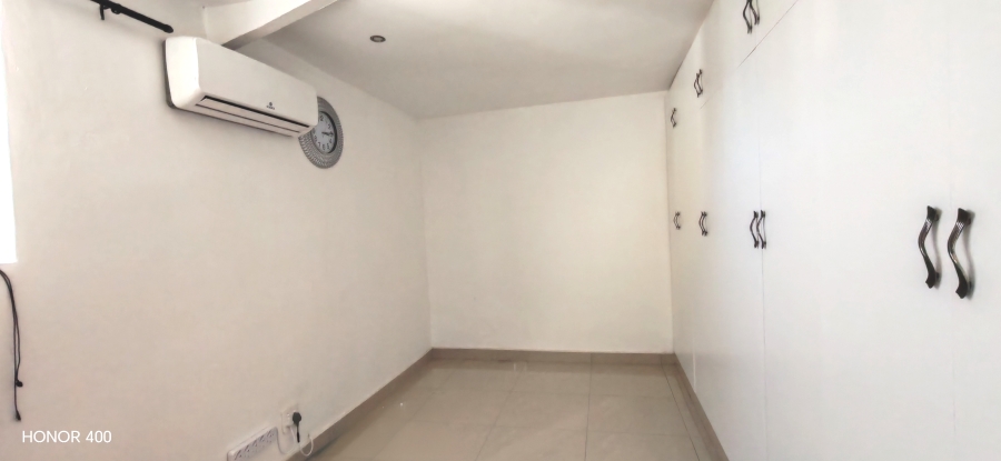 To Let 2 Bedroom Property for Rent in Grove End KwaZulu-Natal