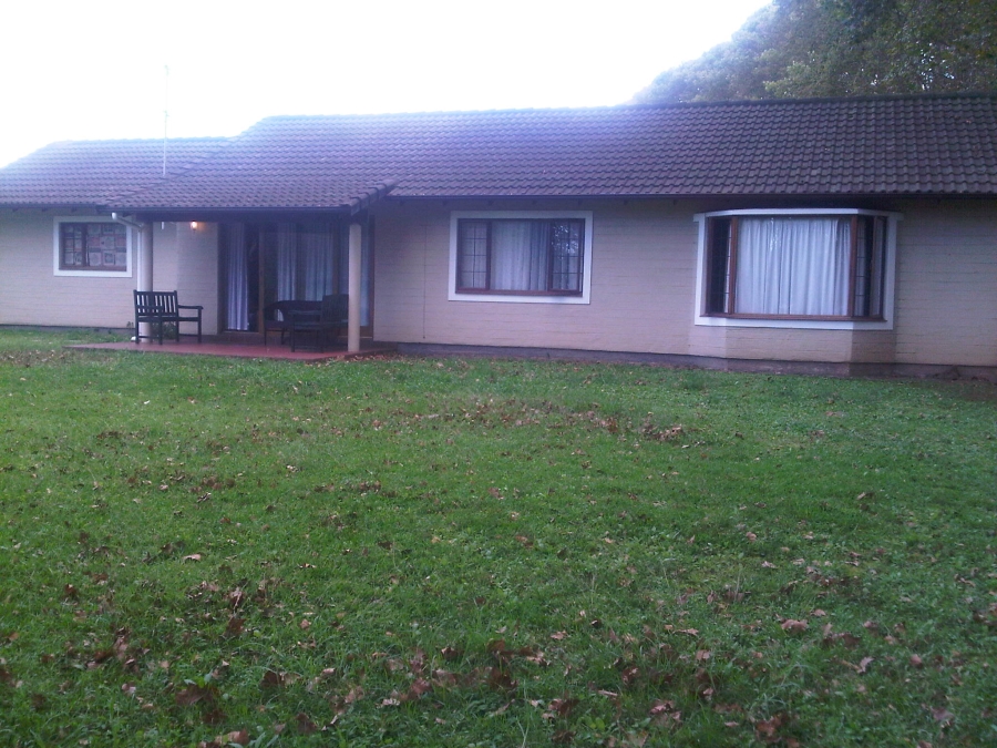 To Let 3 Bedroom Property for Rent in Waterfall KwaZulu-Natal