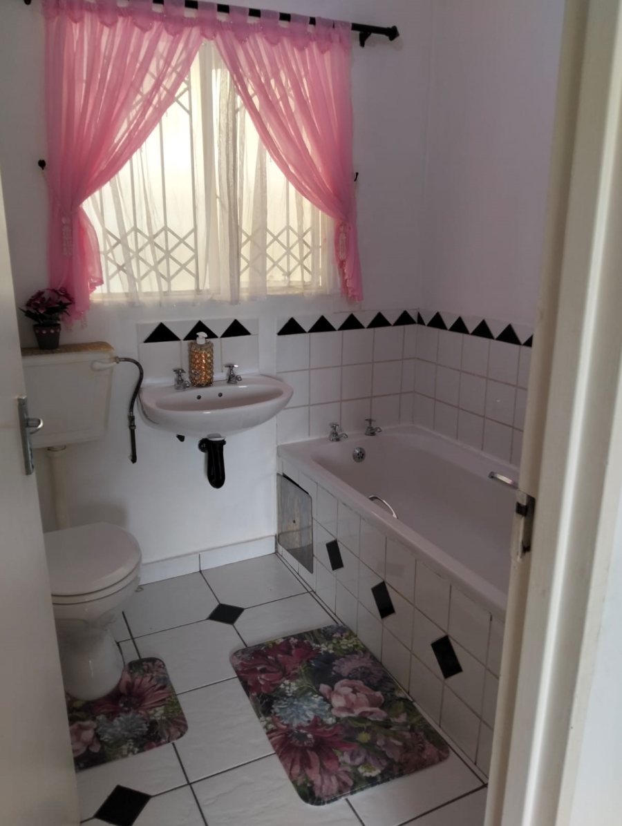 3 Bedroom Property for Sale in Southgate KwaZulu-Natal