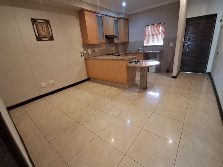 To Let 1 Bedroom Property for Rent in New Town Centre KwaZulu-Natal