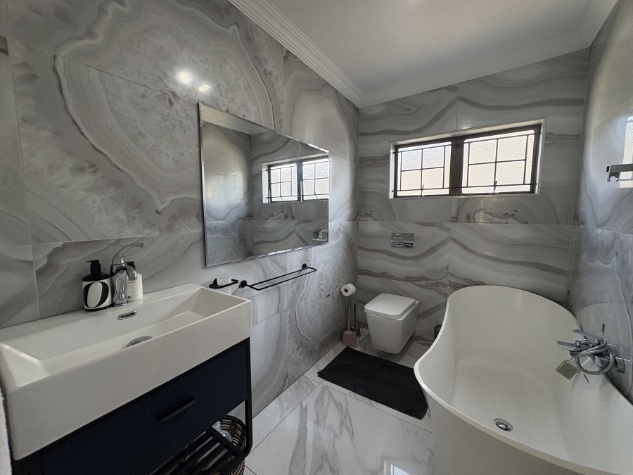 To Let 3 Bedroom Property for Rent in Ballito Central KwaZulu-Natal