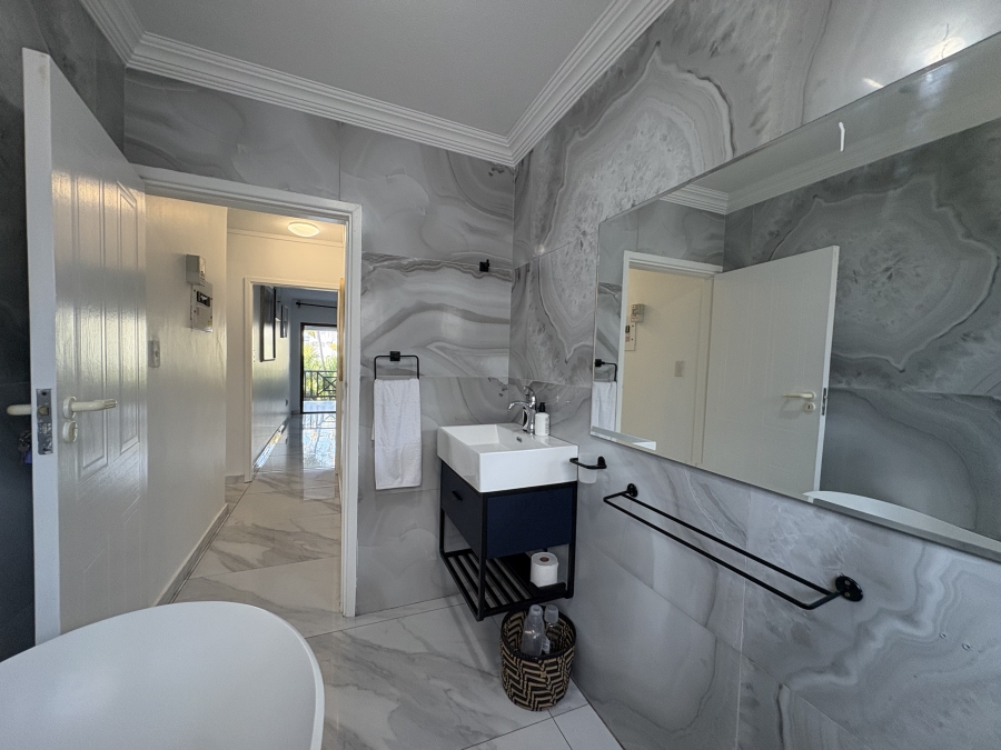 To Let 3 Bedroom Property for Rent in Ballito Central KwaZulu-Natal