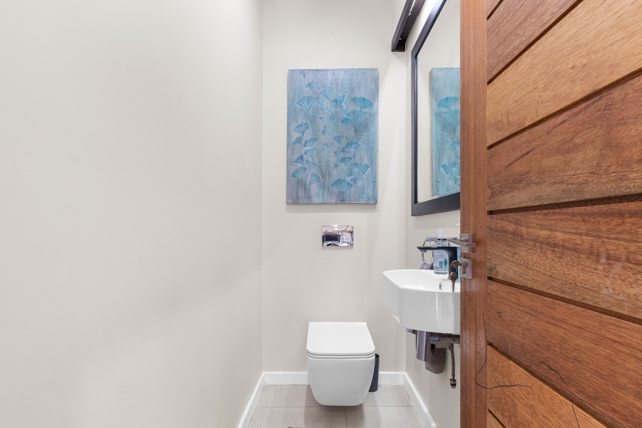 5 Bedroom Property for Sale in Dunkirk Estate KwaZulu-Natal