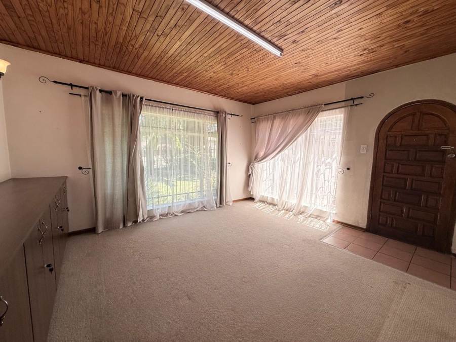 3 Bedroom Property for Sale in Aviary Hill KwaZulu-Natal