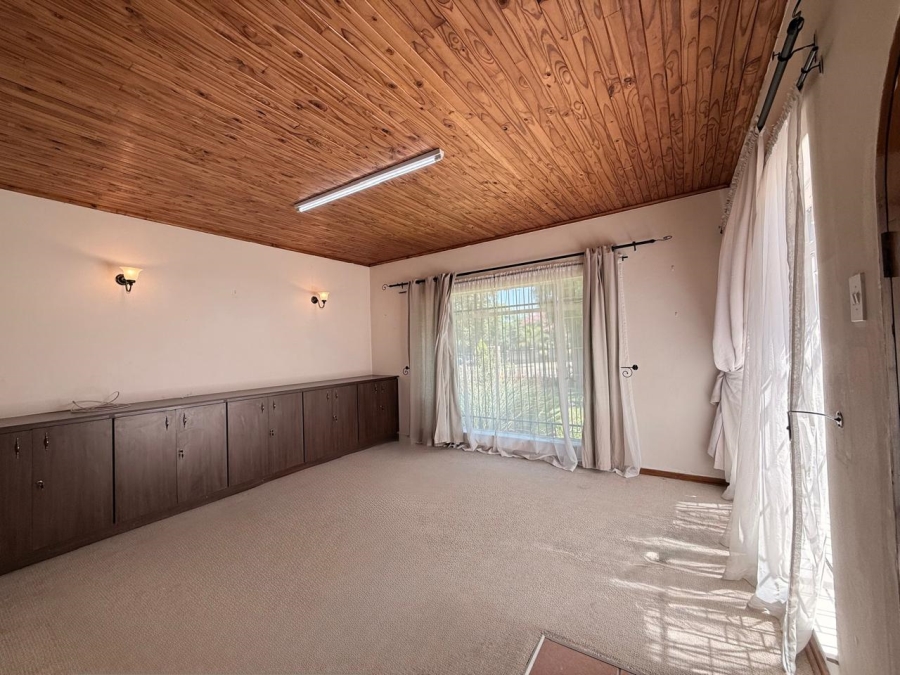 3 Bedroom Property for Sale in Aviary Hill KwaZulu-Natal