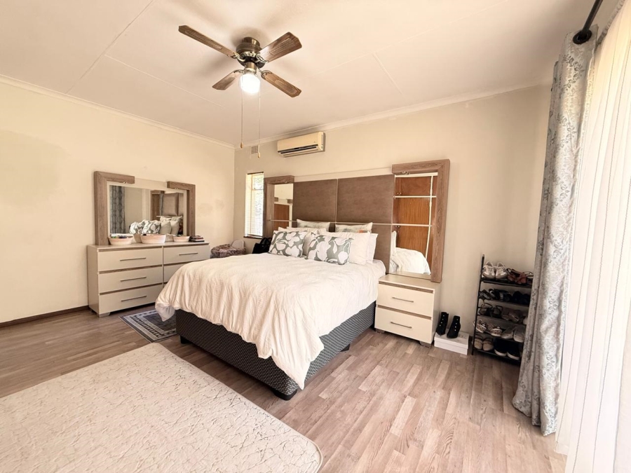 To Let 4 Bedroom Property for Rent in Aviary Hill KwaZulu-Natal