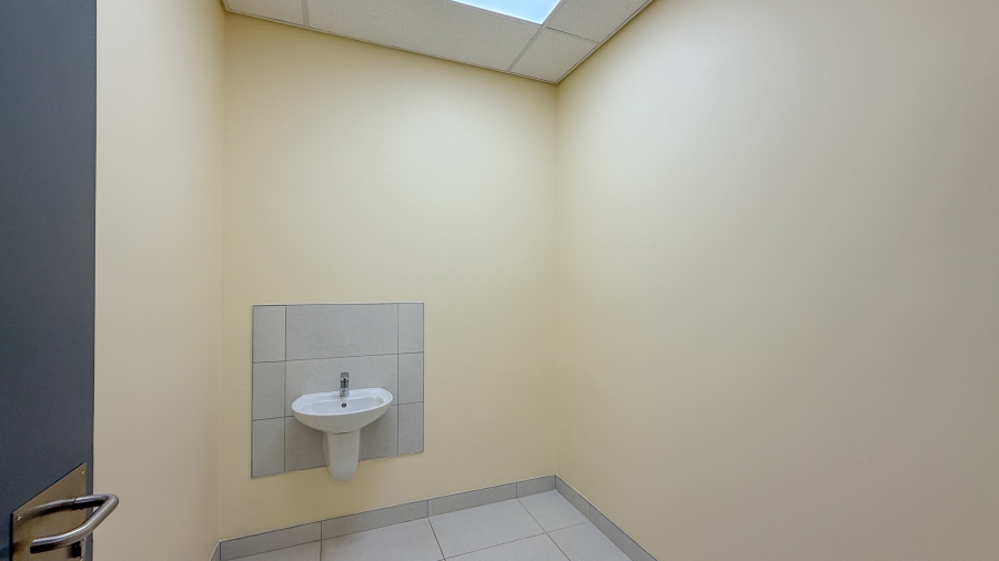 To Let commercial Property for Rent in Ballito Central KwaZulu-Natal