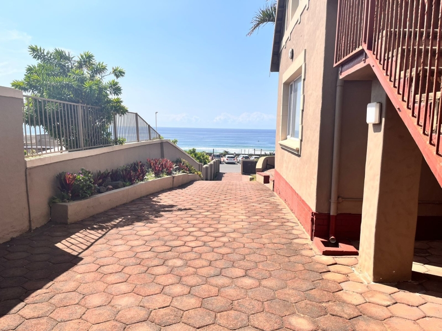 To Let 2 Bedroom Property for Rent in Brighton Beach KwaZulu-Natal