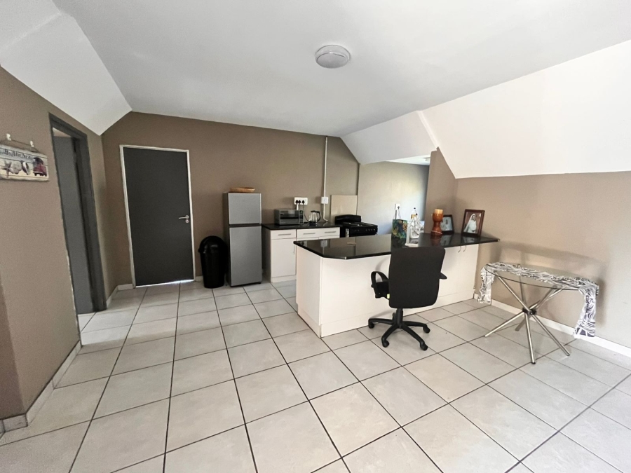 To Let 2 Bedroom Property for Rent in Brighton Beach KwaZulu-Natal