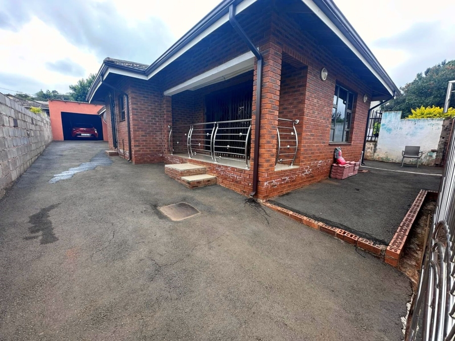 3 Bedroom Property for Sale in Panorama Gardens KwaZulu-Natal