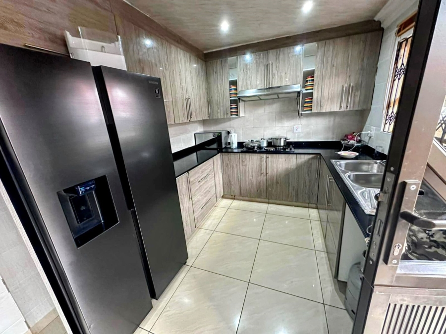 3 Bedroom Property for Sale in Panorama Gardens KwaZulu-Natal