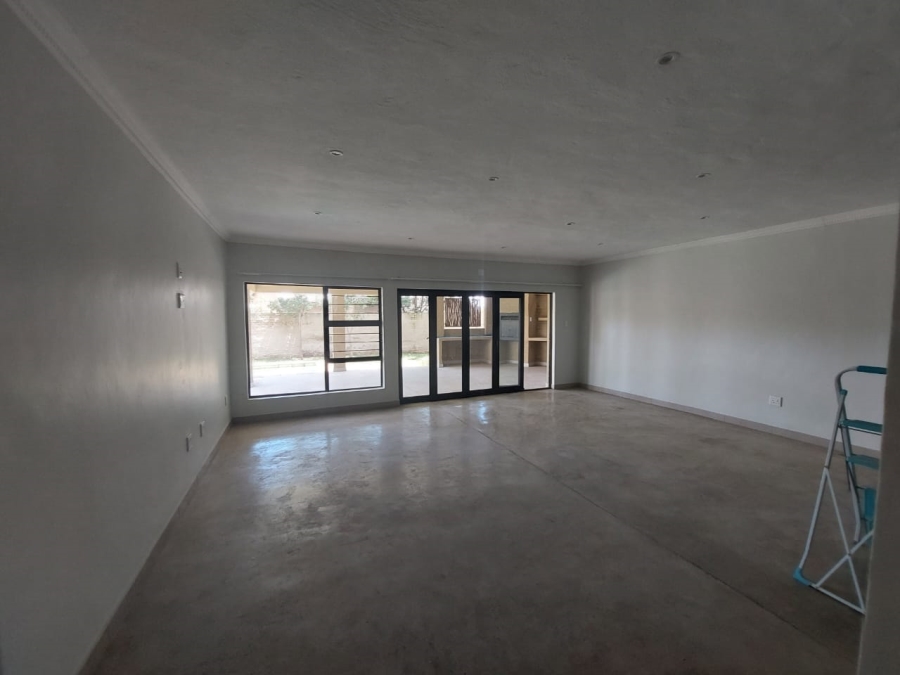 4 Bedroom Property for Sale in Huttenheights KwaZulu-Natal