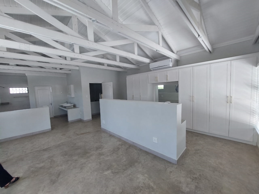 4 Bedroom Property for Sale in Huttenheights KwaZulu-Natal