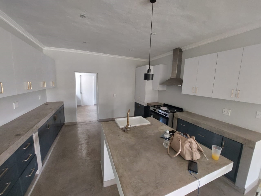 4 Bedroom Property for Sale in Huttenheights KwaZulu-Natal